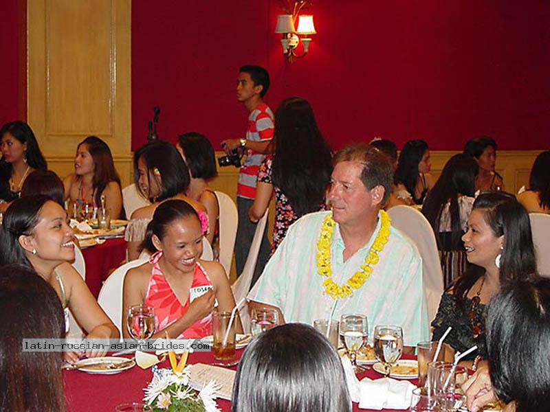 071-filipino-girls