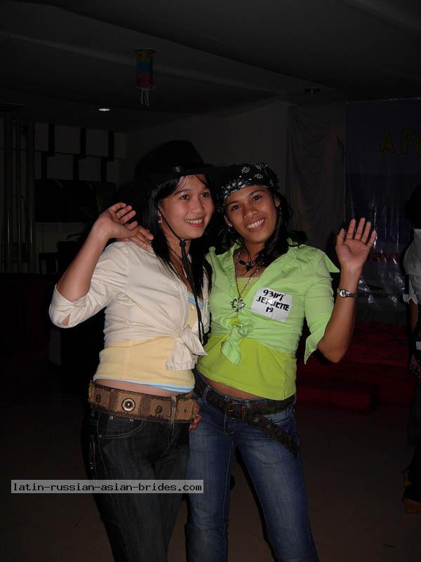 Philippine-Women-8230